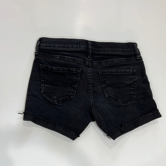 Abercrombie kids black Jean shorts - Picture 2 of 2